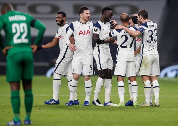 爱游戏中国官网-包含克罗托内遭遇主场失利，保级前景黯淡的词条