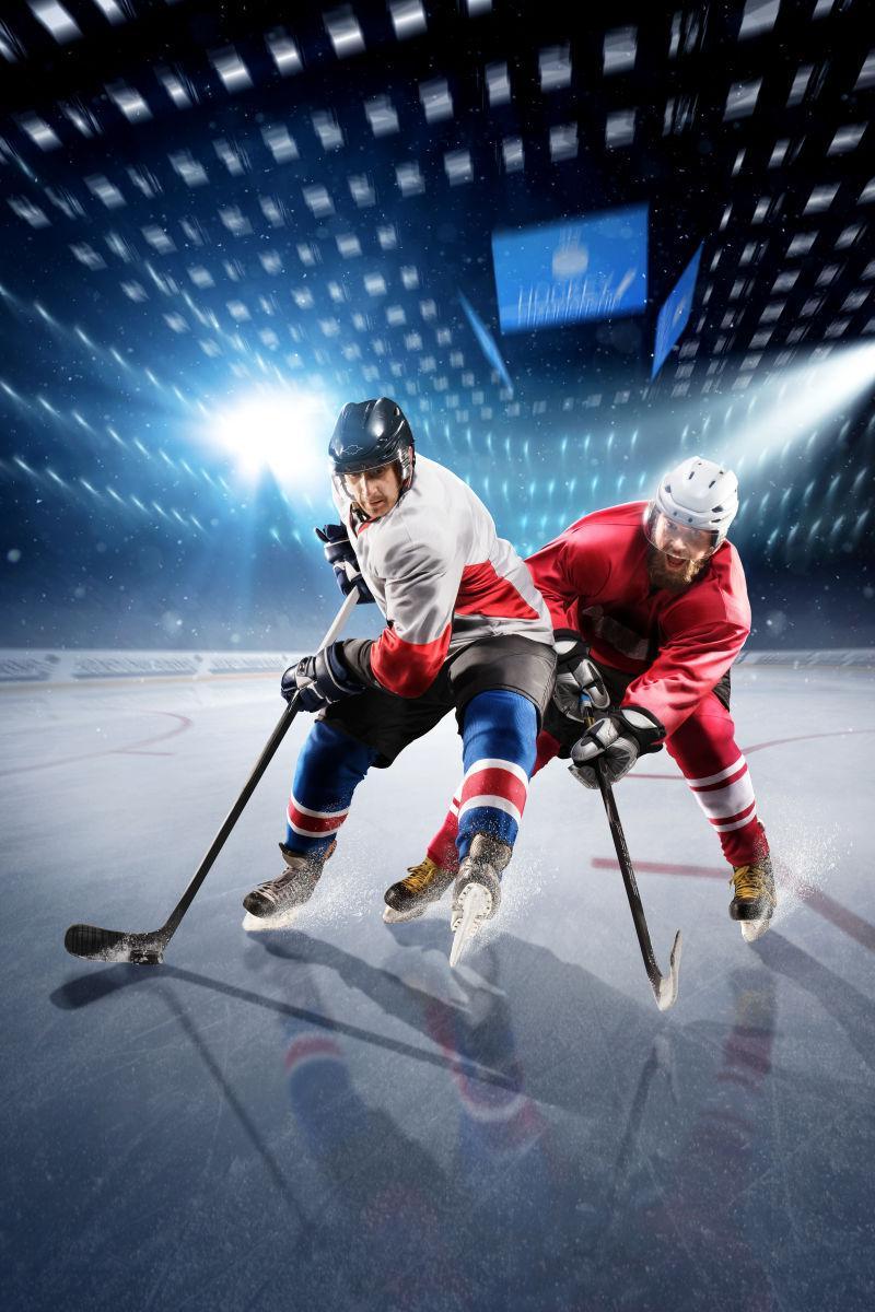 爱游戏培训-曲棍球赛事中，运动员奋力拼搏的简单介绍