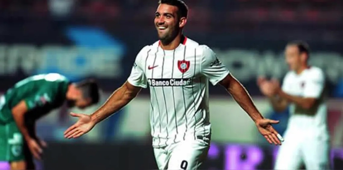 包含沃尔夫斯堡老将表现出色,成为球队重要支柱的词条 包含沃尔夫斯堡老将表现出色,成为球队重要支柱的词条