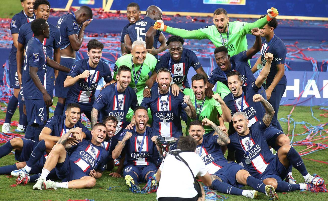 巴黎圣日耳曼客场大胜,稳坐榜首的简单介绍 巴黎圣日耳曼客场大胜,稳坐榜首的简单介绍