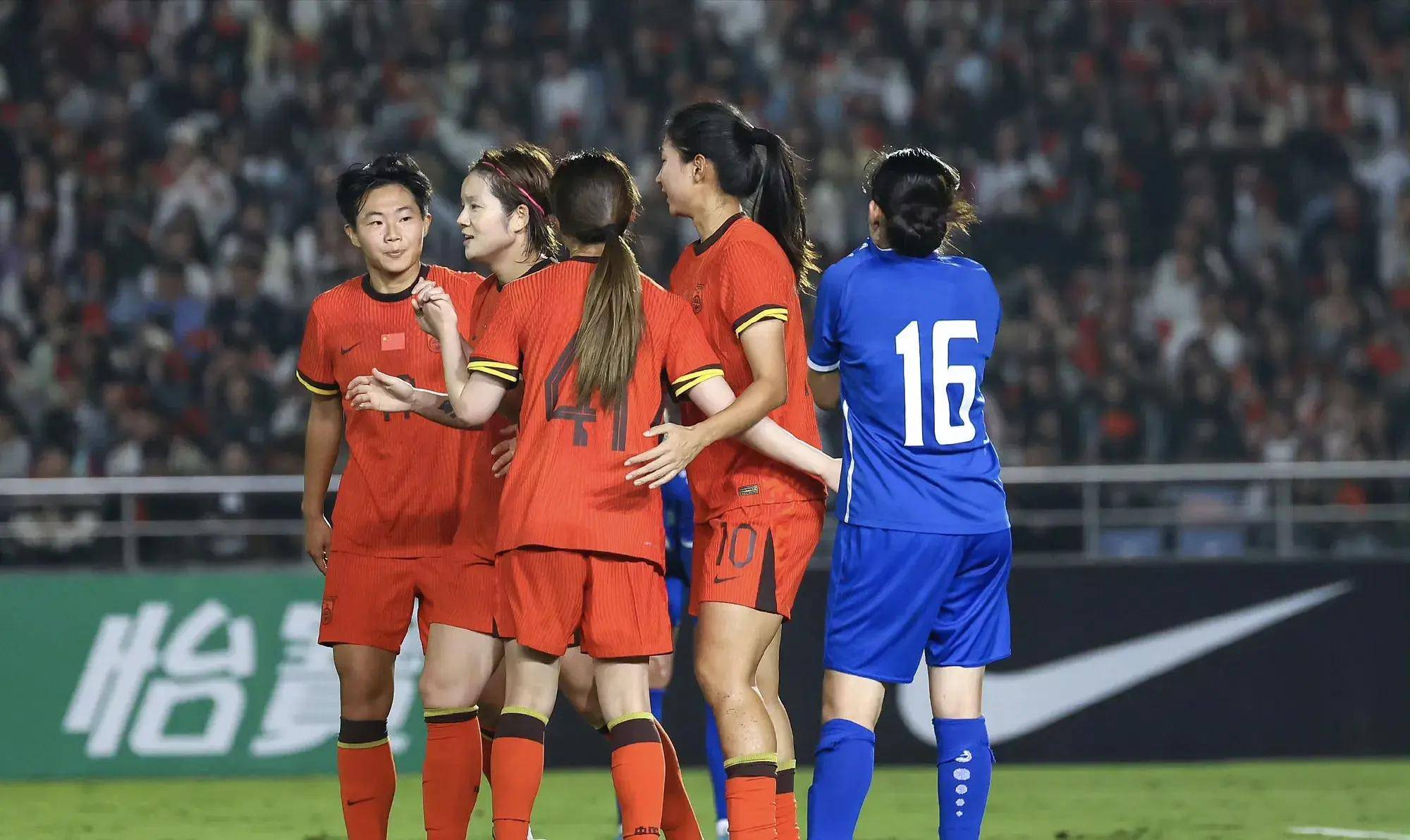 爱游戏官网app-中国女足连败危机四伏，备战深陷泥潭