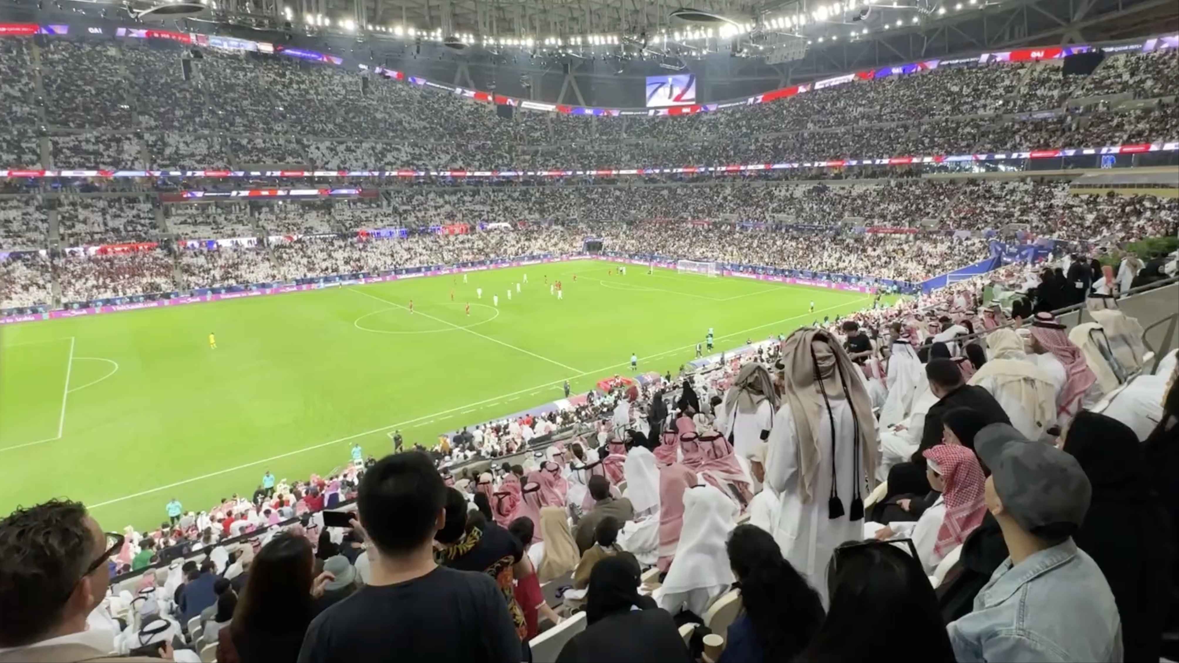 爱游戏培训-黎巴嫩球队在亚洲锦标赛中实现逆袭，引人注目