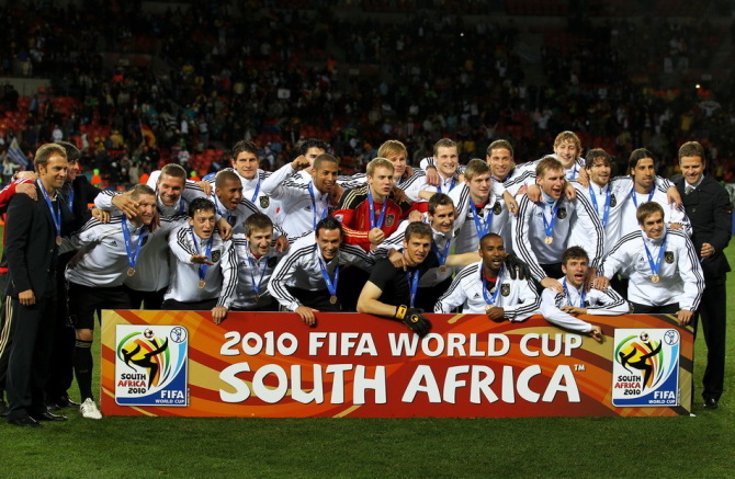 德国足球队在国际赛场上获得胜利的简单介绍 德国足球队在国际赛场上获得胜利的简单介绍