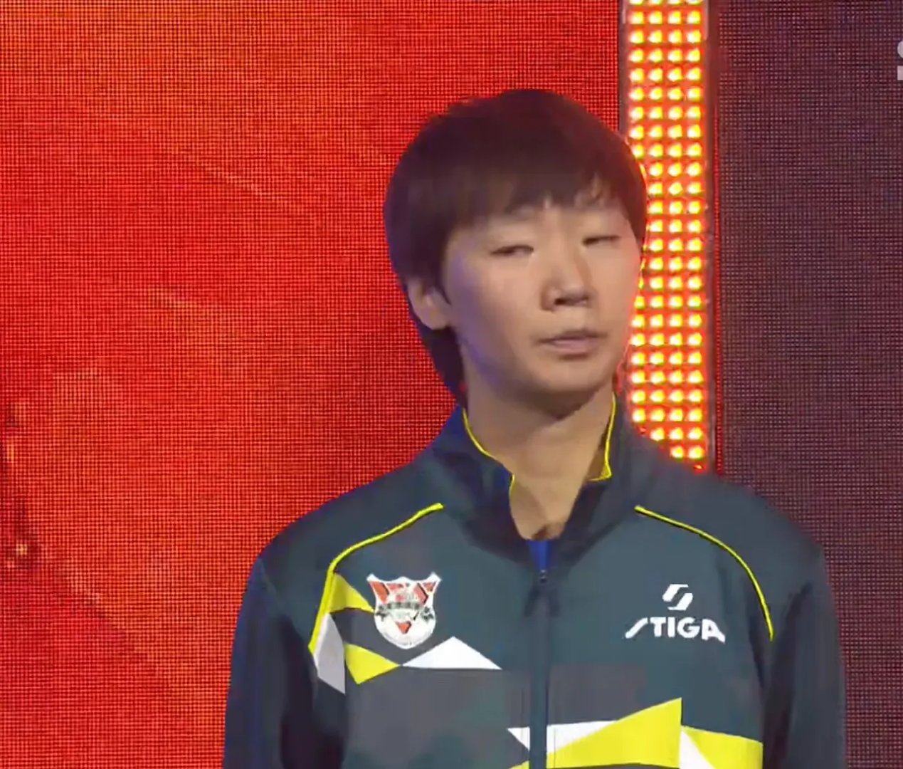 鲁能攻入两球,轻松战胜对手 鲁能攻入两球,轻松战胜对手