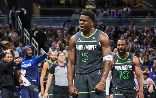 湖人惨遭尼克斯逆袭，主场大败