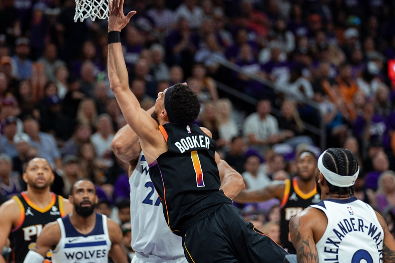 掘金主场遭遇连败,球队面临困境难题如何破解? 掘金主场遭遇连败,球队面临困境难题如何破解?