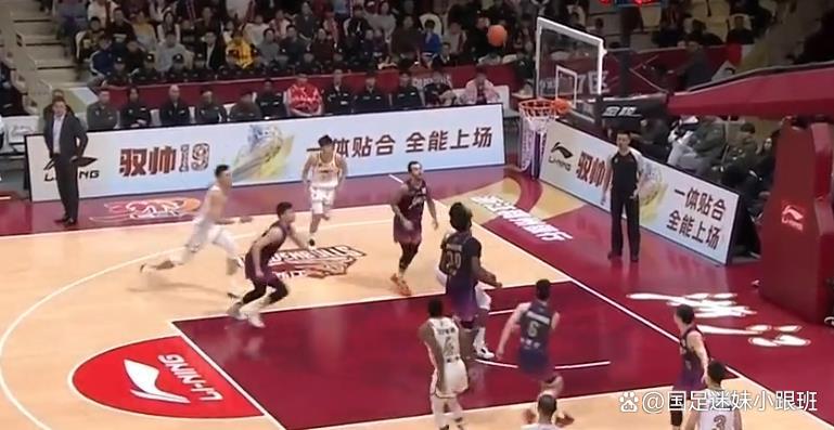 一次精彩的对决引发球迷们的热议的简单介绍 一次精彩的对决引发球迷们的热议的简单介绍