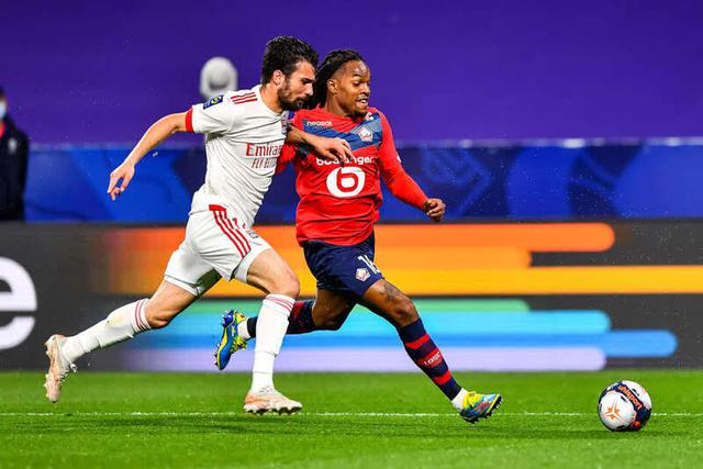 包含里昂迎来连胜,稳居积分榜前列的词条 包含里昂迎来连胜,稳居积分榜前列的词条