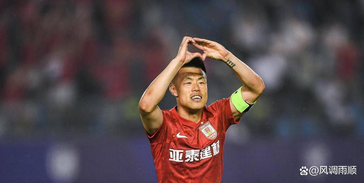 上海申花官宣引援成功,球队实力大幅提升的简单介绍 上海申花官宣引援成功,球队实力大幅提升的简单介绍