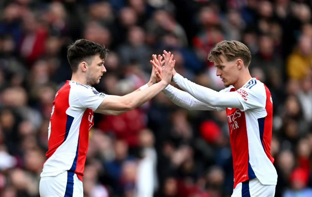 包含摩尔多瓦前锋再演绝杀,克罗地亚后卫谨防入球的词条 包含摩尔多瓦前锋再演绝杀,克罗地亚后卫谨防入球的词条